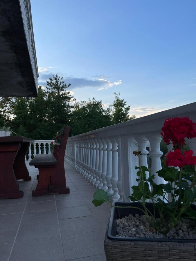Apartman Kačić Sveti Ivan Dobrinjski Bagian luar foto